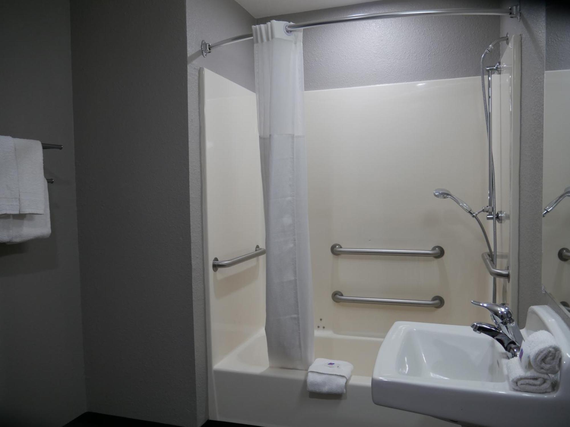 Hotel 6-tacoma, Wa - South 3*