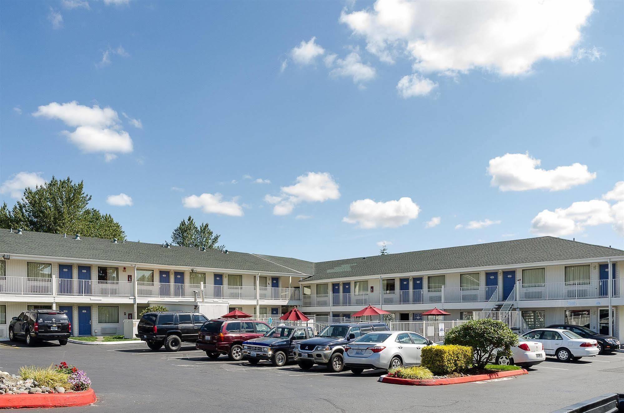 6-tacoma, Wa - South 3* Tacoma